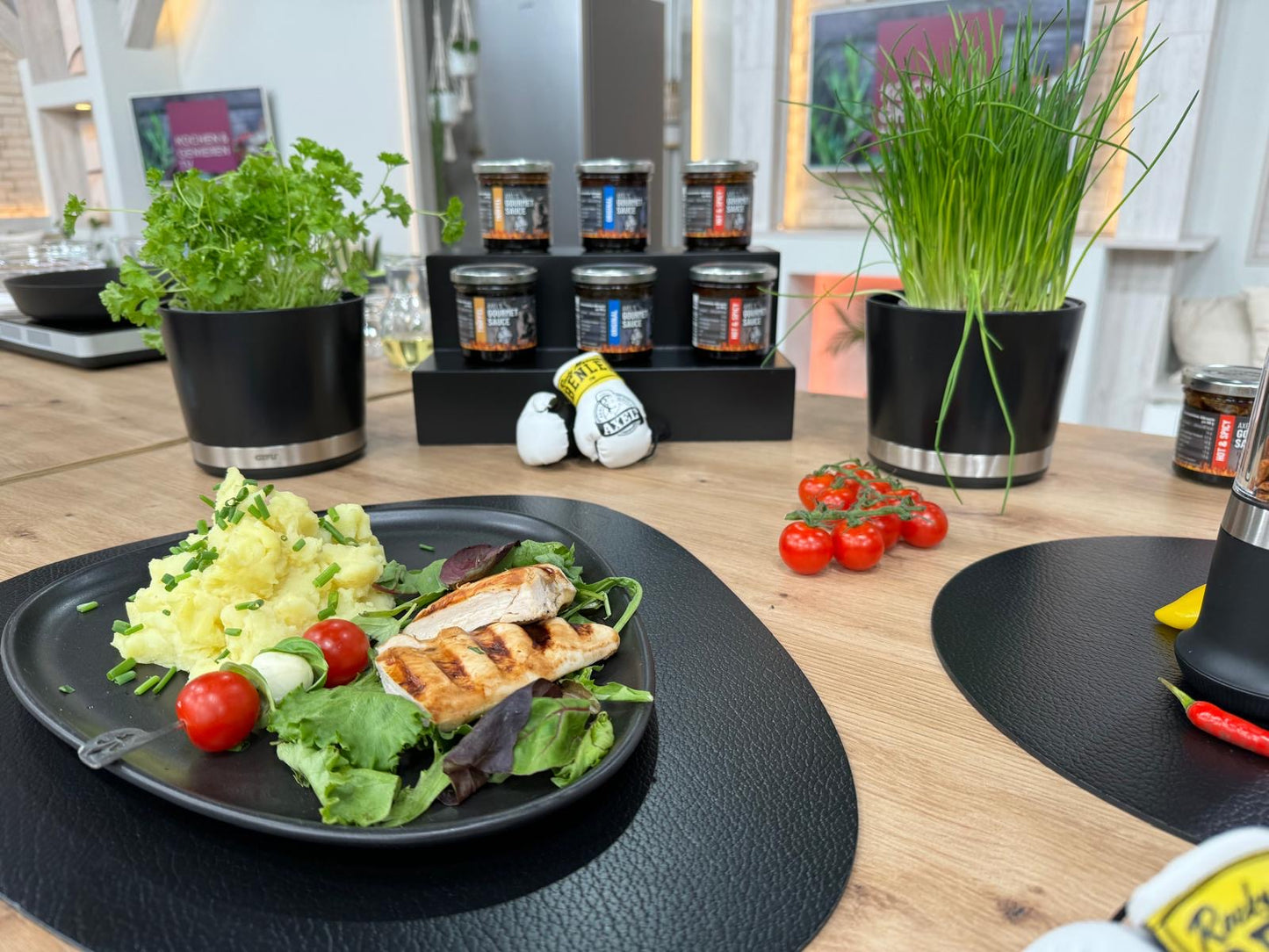 AXELs Grillbox - 3 Grillmarianden & 3 Gourmetsaucen - 6 er Set